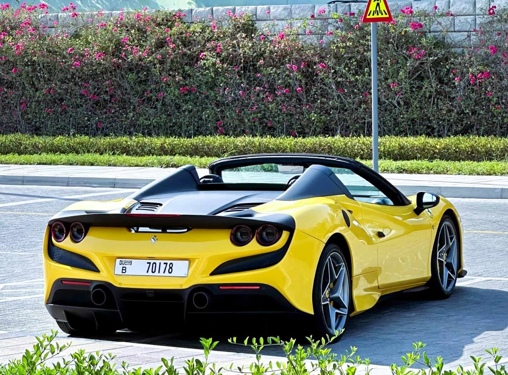 Ferrari F8 Spider, photo 2 of 7