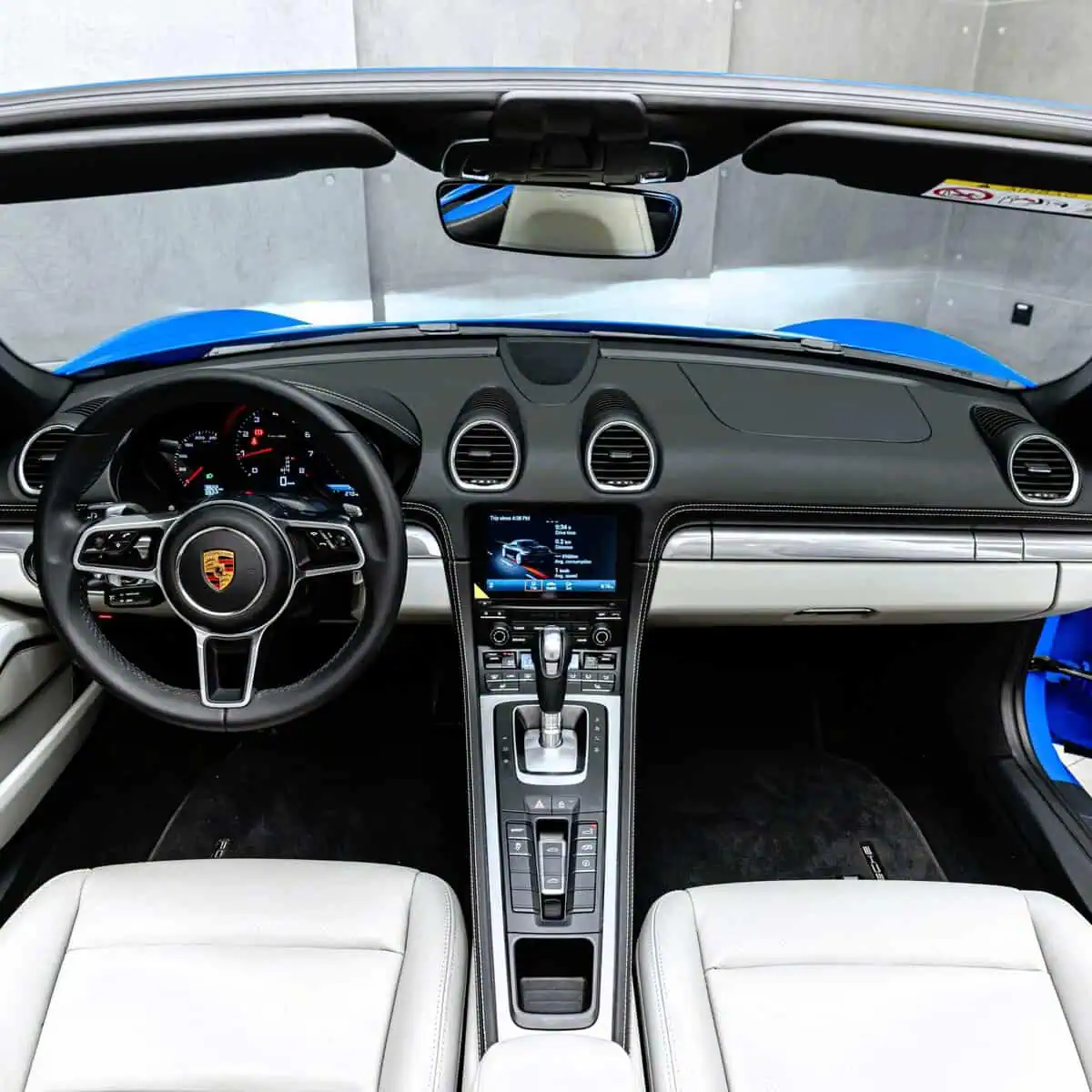 Porsche 718 Boxster Convertible, photo 8 of 8