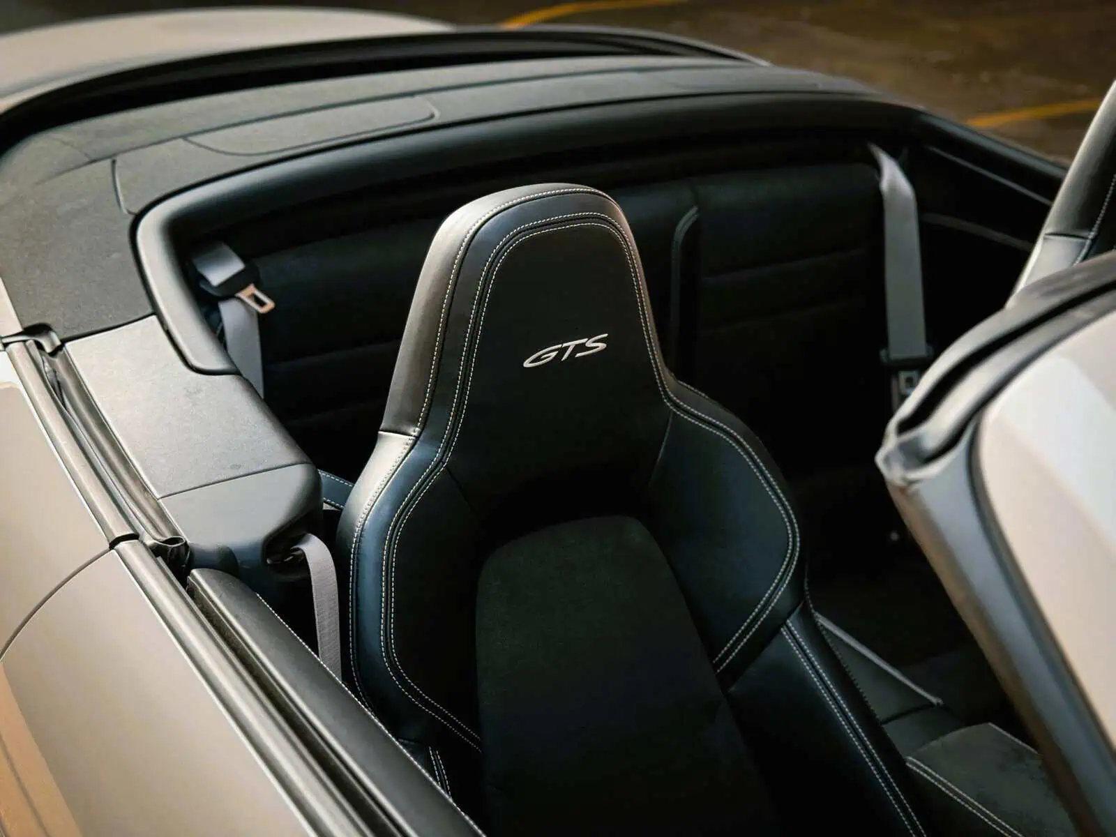 Porsche 911 GTS Spider, photo 7 of 8
